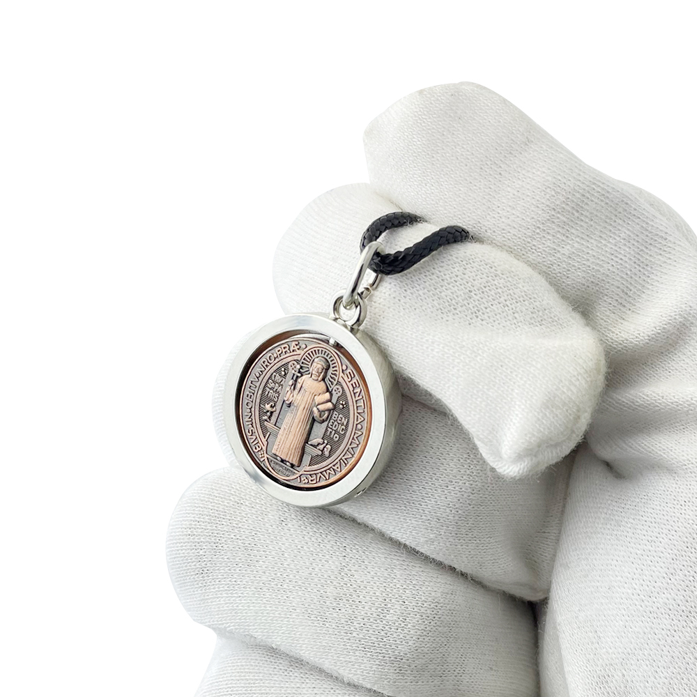 New St Benedict Medal Necklace - Jewelry & Watches Spółka Z Ograniczoną Odpowiedzialnością Sp Z Oo recension och pris