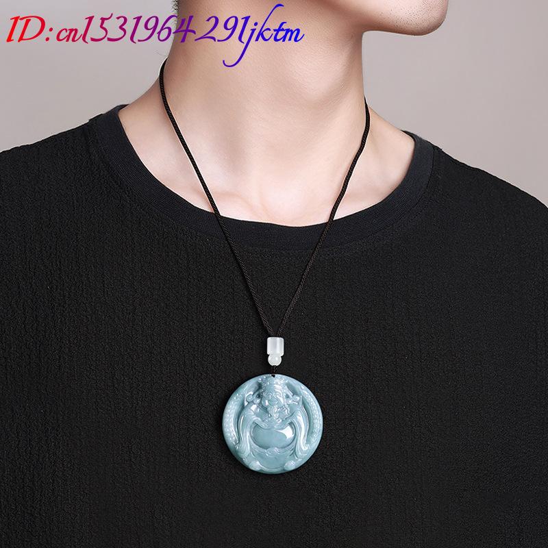 Burmese Jadeite God of Wealth  - Jewelry & Watches Spółka Z Ograniczoną Odpowiedzialnością Sp Z Oo recension och pris