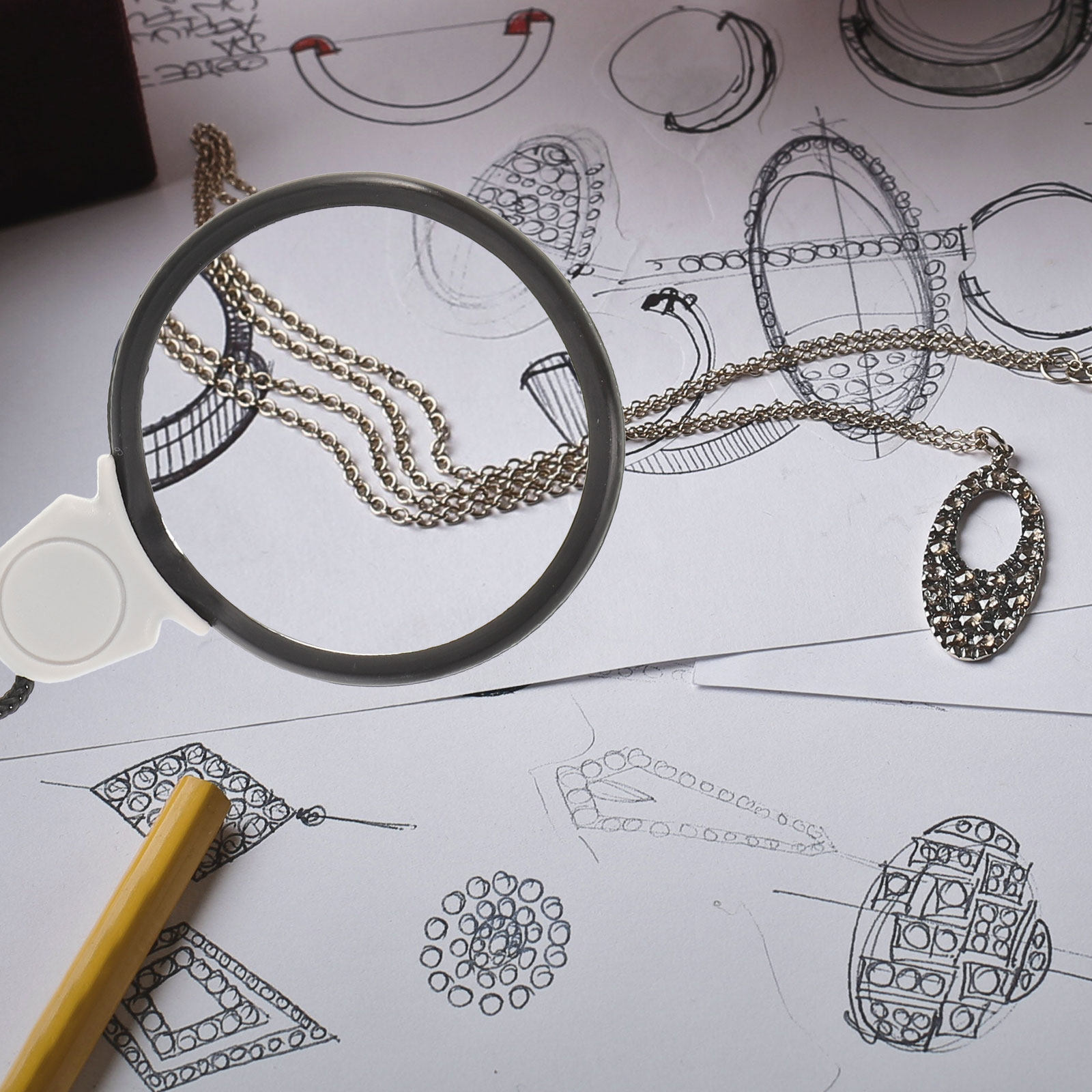 Necklace Magnifier Hanging Lou - Jewelry Essentials Watches recension och pris